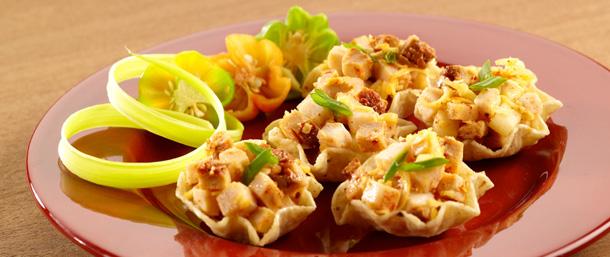 Chipotle Chicken Apple Salad Bites