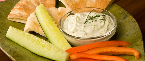 Boar's Head Feta Cheese Dip with Veggies & Pita
