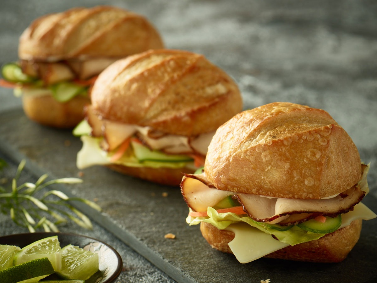 Bold Ichiban Teriyaki Style Chicken Sliders Recipe Boar S Head