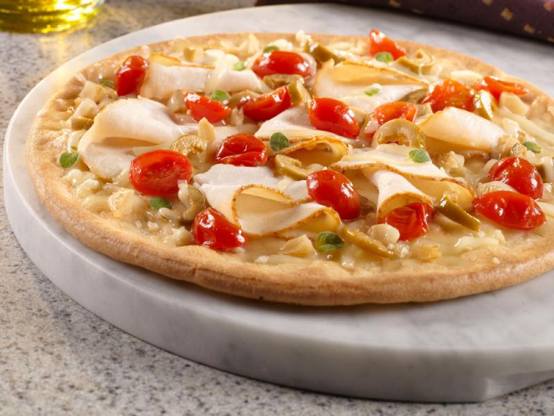 Gluten Free EverRoast® Chicken Provolone Pizza Recipe Boar's Head